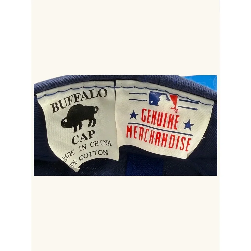 Vintage Milwaukee Brewers Snapback Hat Buffalo Cap MLB Blue Ball in Glove Logo